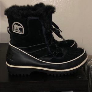 SOREL TIVOLI II SUEDE BOOT (8.5)